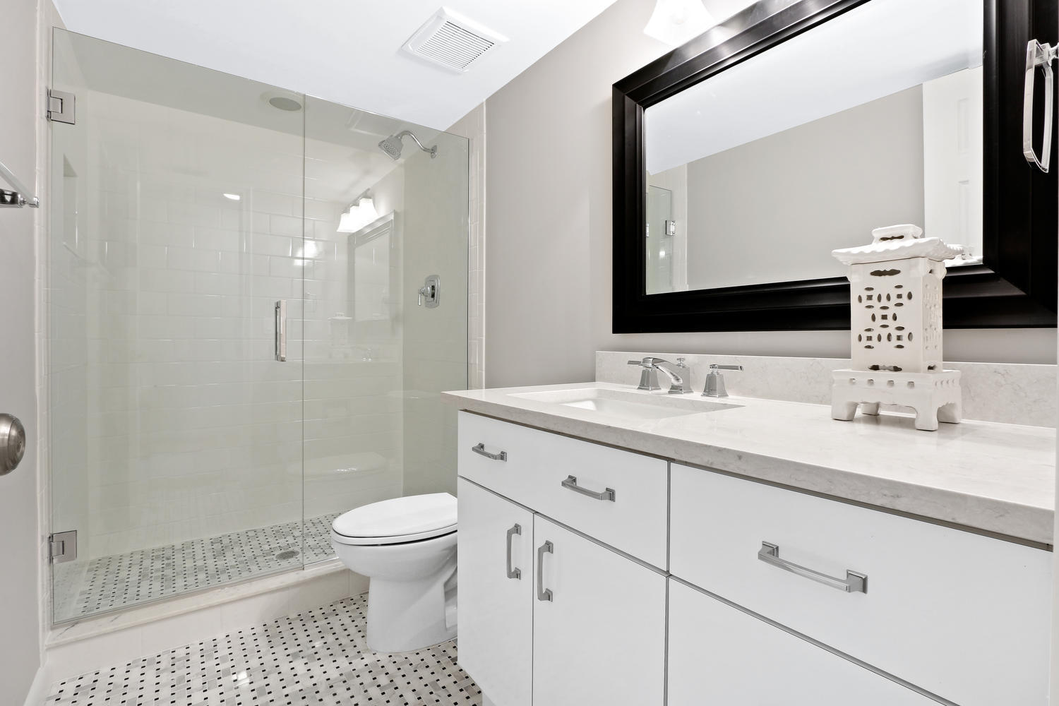 384 Golfview Road, Unit F North Palm Beach, FL 33408 - Photo 12 of 20 384 Golfview Rd North Palm-large-013-19-