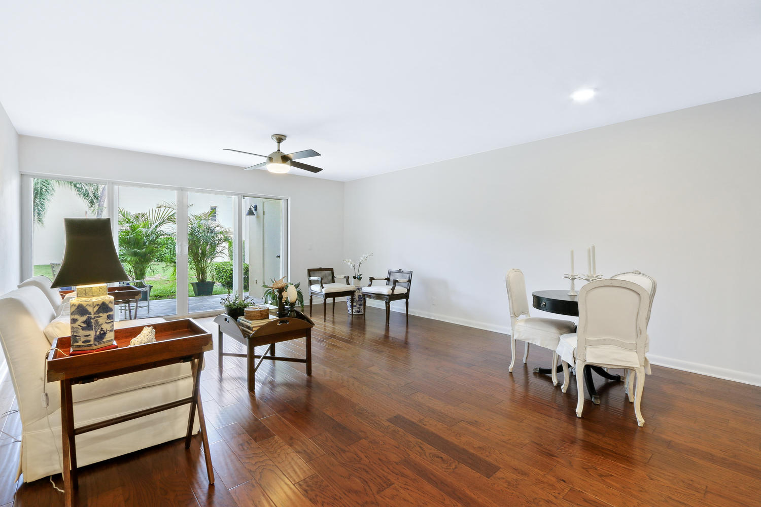384 Golfview Road, Unit F North Palm Beach, FL 33408 - Photo 3 of 20 384 Golfview Rd North Palm-large-004-11-