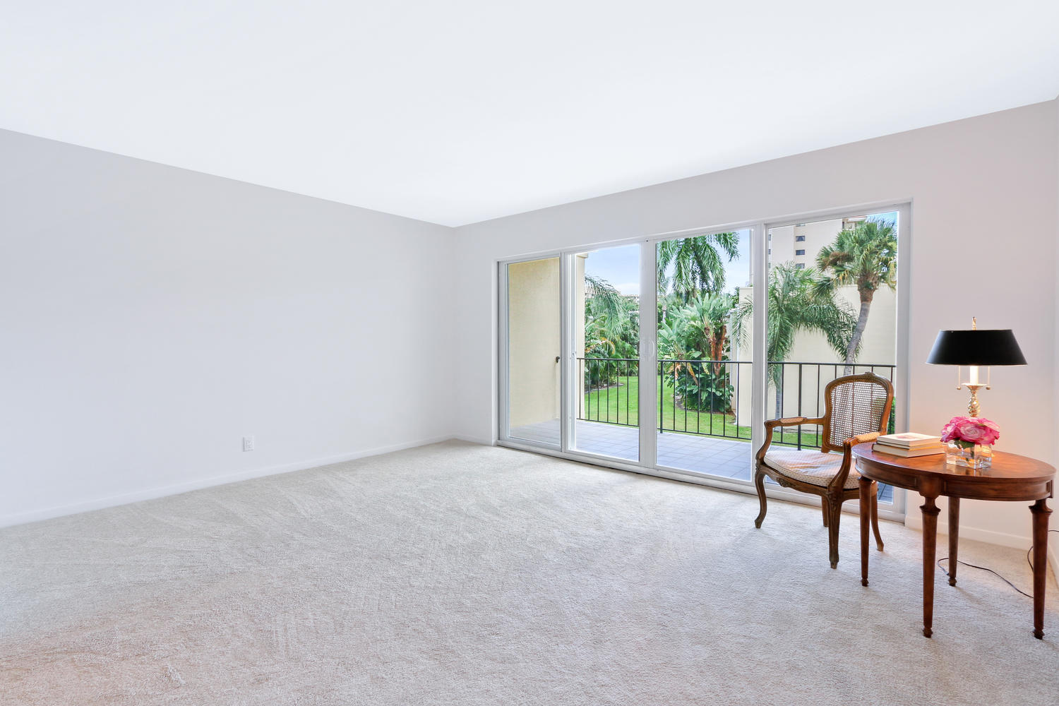 384 Golfview Road, Unit F North Palm Beach, FL 33408 - Photo 8 of 20 384 Golfview Rd North Palm-large-009-13-
