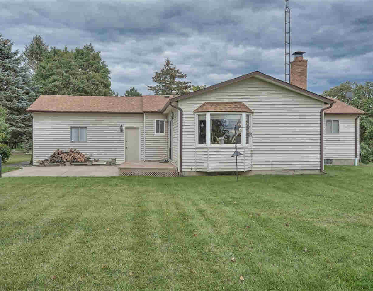 8492 Ridge Road Goodrich, MI 48438 - Photo 5 of 36 21365388-4.JPG