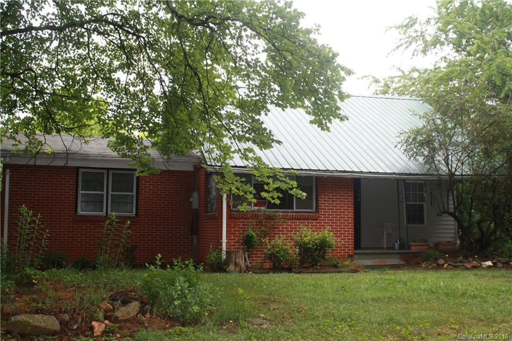 744 Enka Lake Road Candler, NC 28715 - Photo 17 of 20 Gallery Image 17