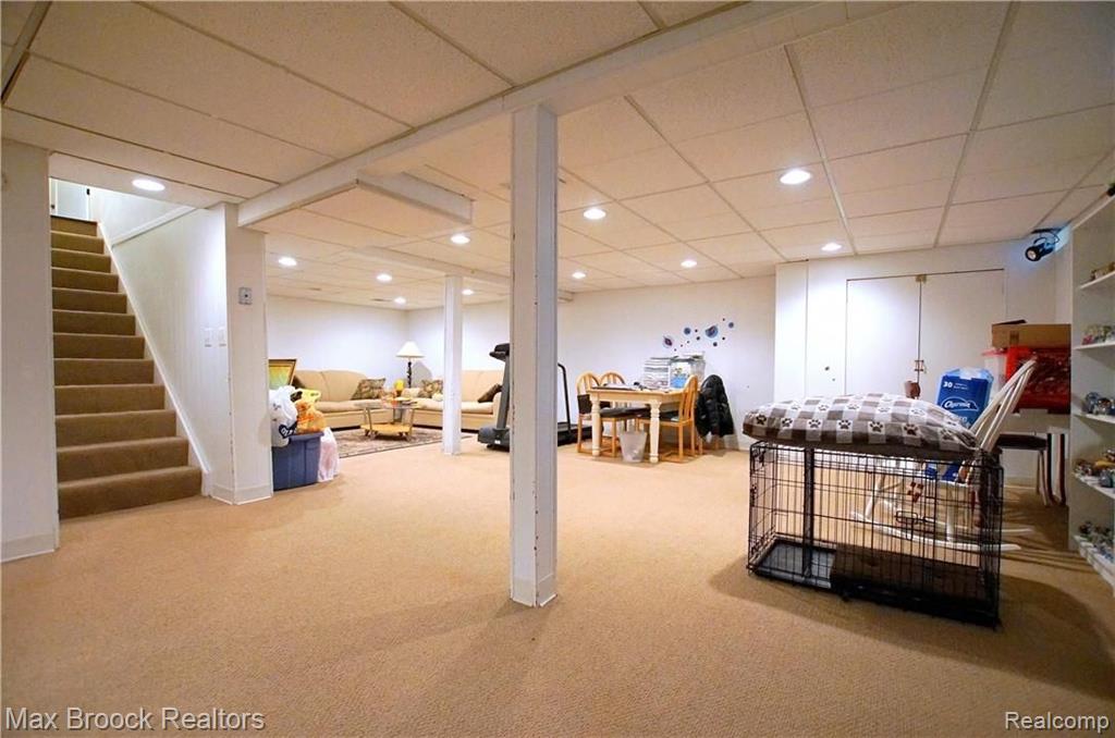35145 Old Timber Road Farmington Hills, MI 48331 - Photo 40 of 48