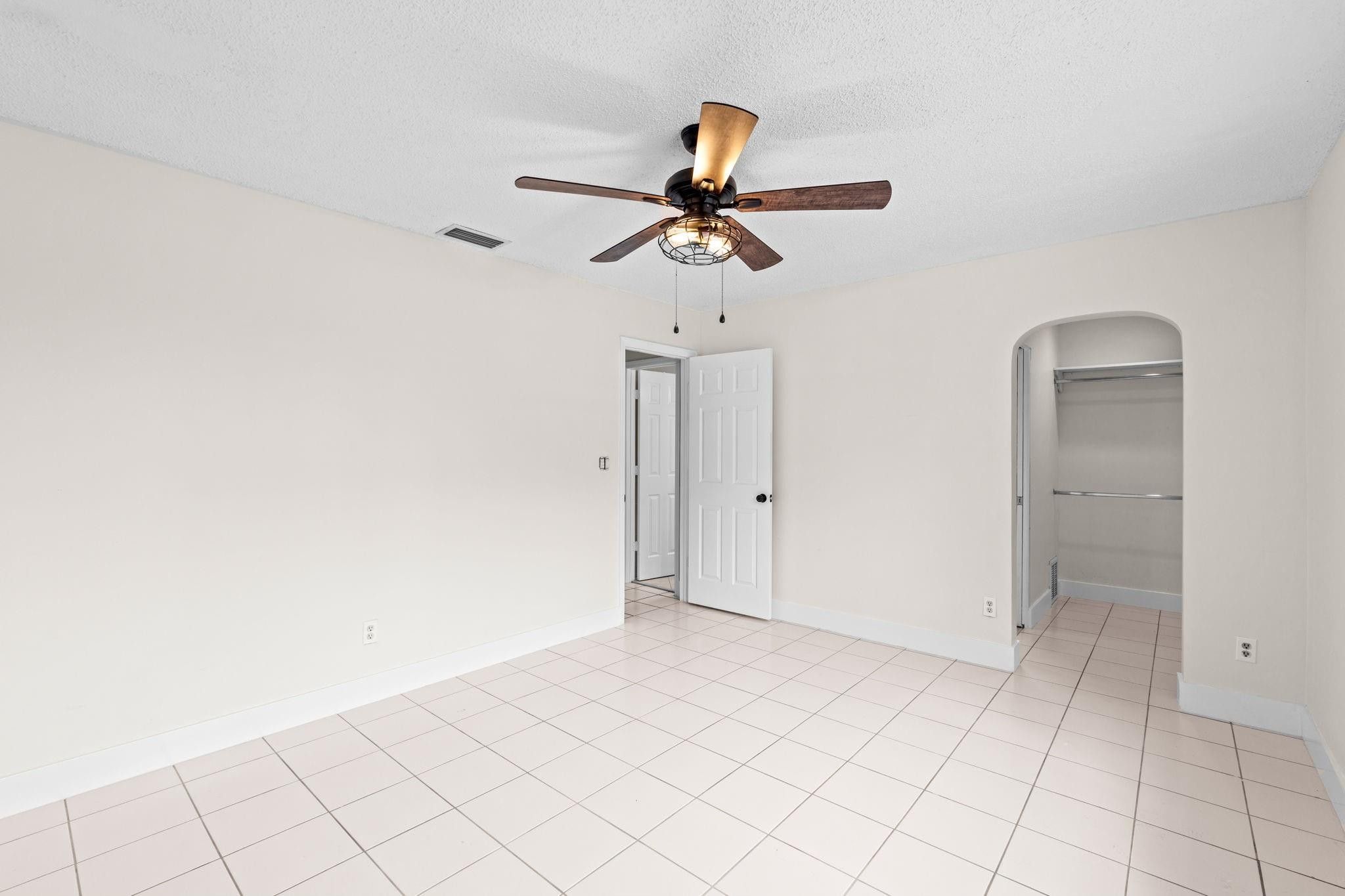 4700 Southwest 199th Avenue Southwest Ranches, FL 33332 - Photo 19 of 49 Photo 19