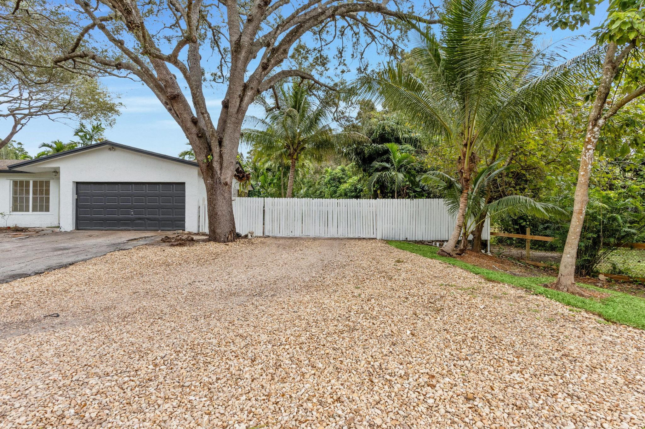4700 Southwest 199th Avenue Southwest Ranches, FL 33332 - Photo 5 of 49 Photo 5