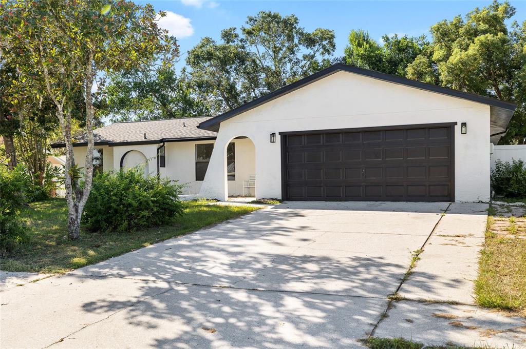 10235 Maverick Street New Port Richey, FL 34654 - Photo 2 of 31 Gallery Image 2