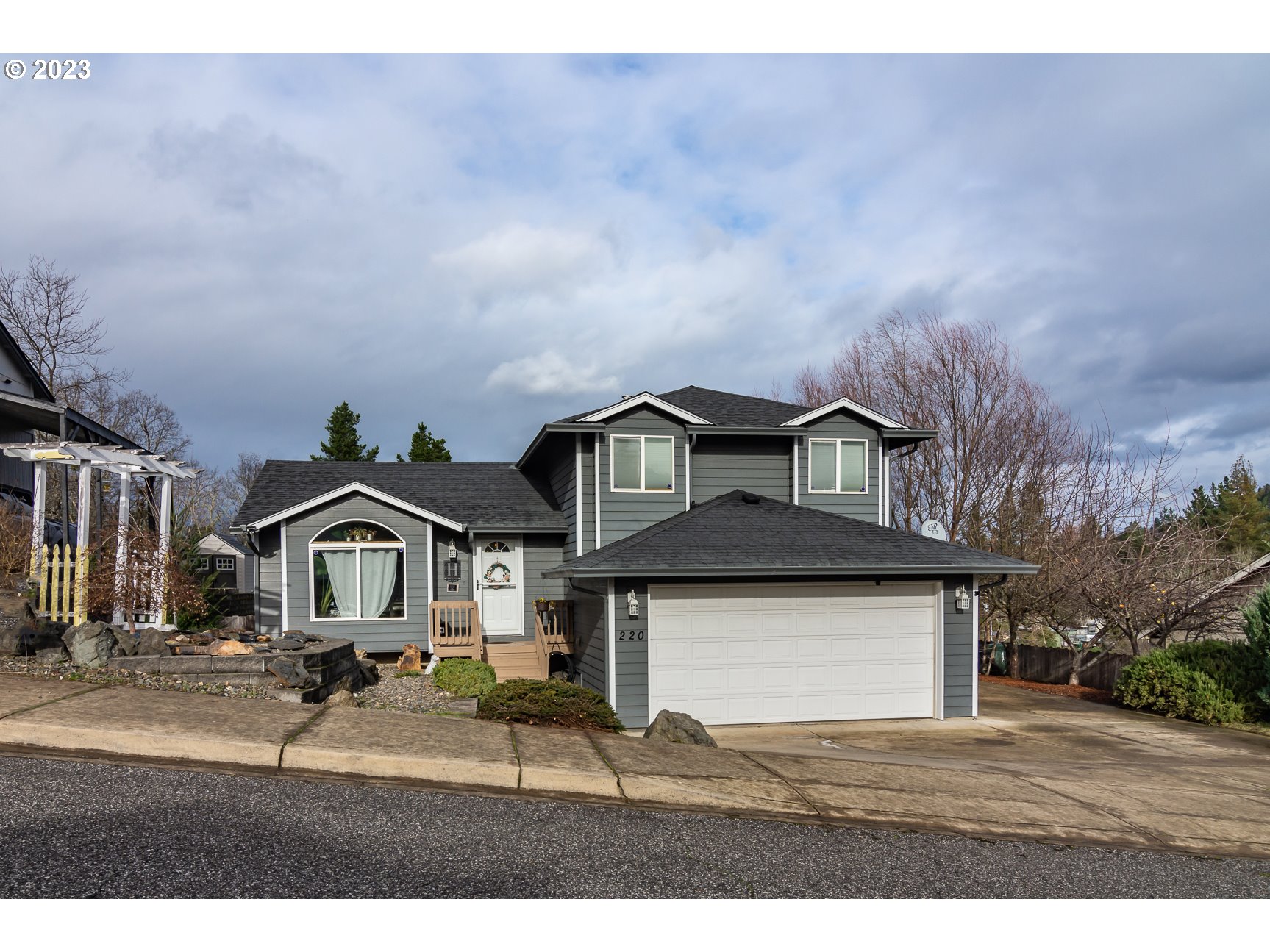 220 Northeast Rose Ridge Drive Winston, OR 97496 - Photo 1 of 32 Gallery Image 1
