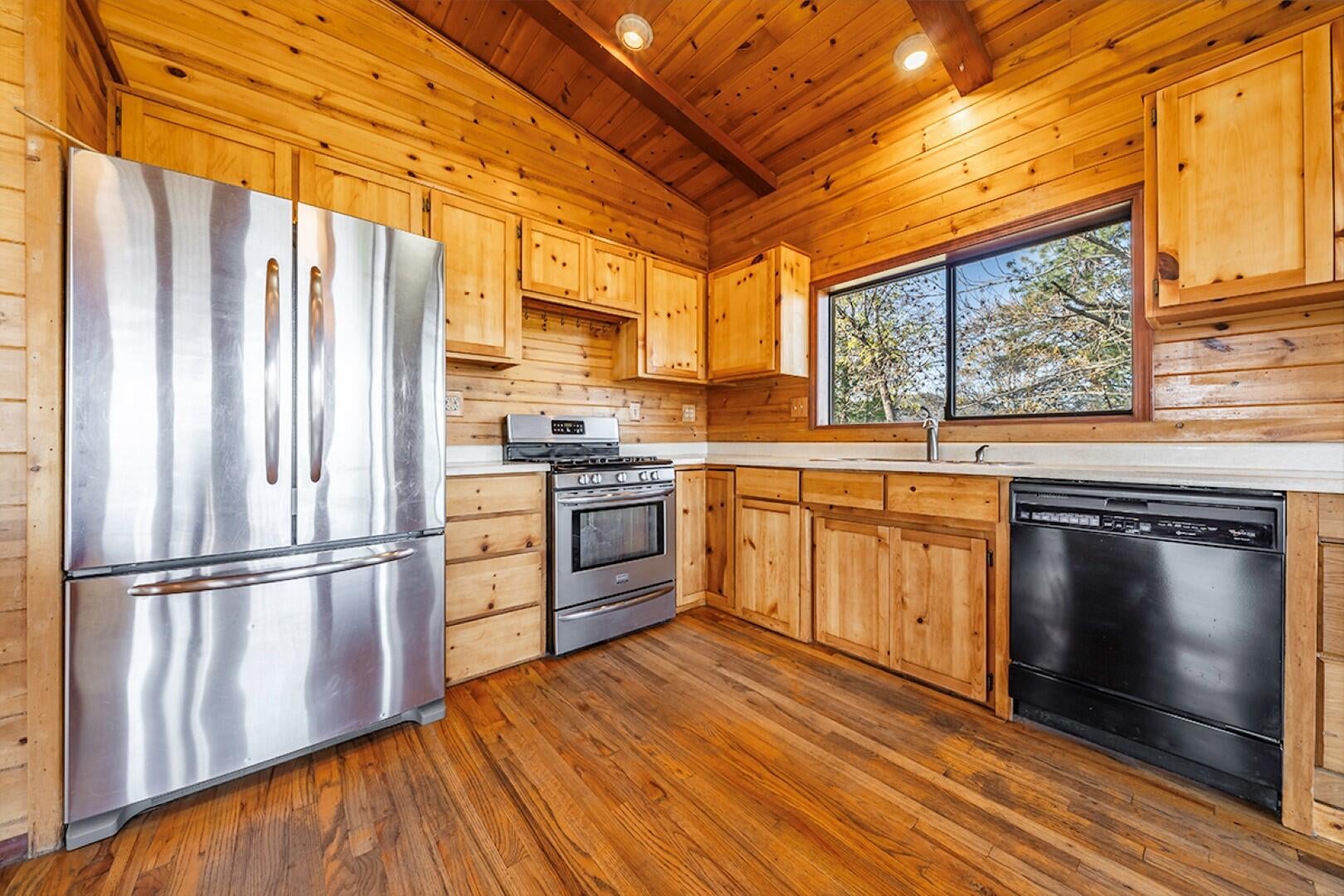 1057 Anderson Creek Road Talent, OR 97540 - Photo 20 of 50 DSC02660