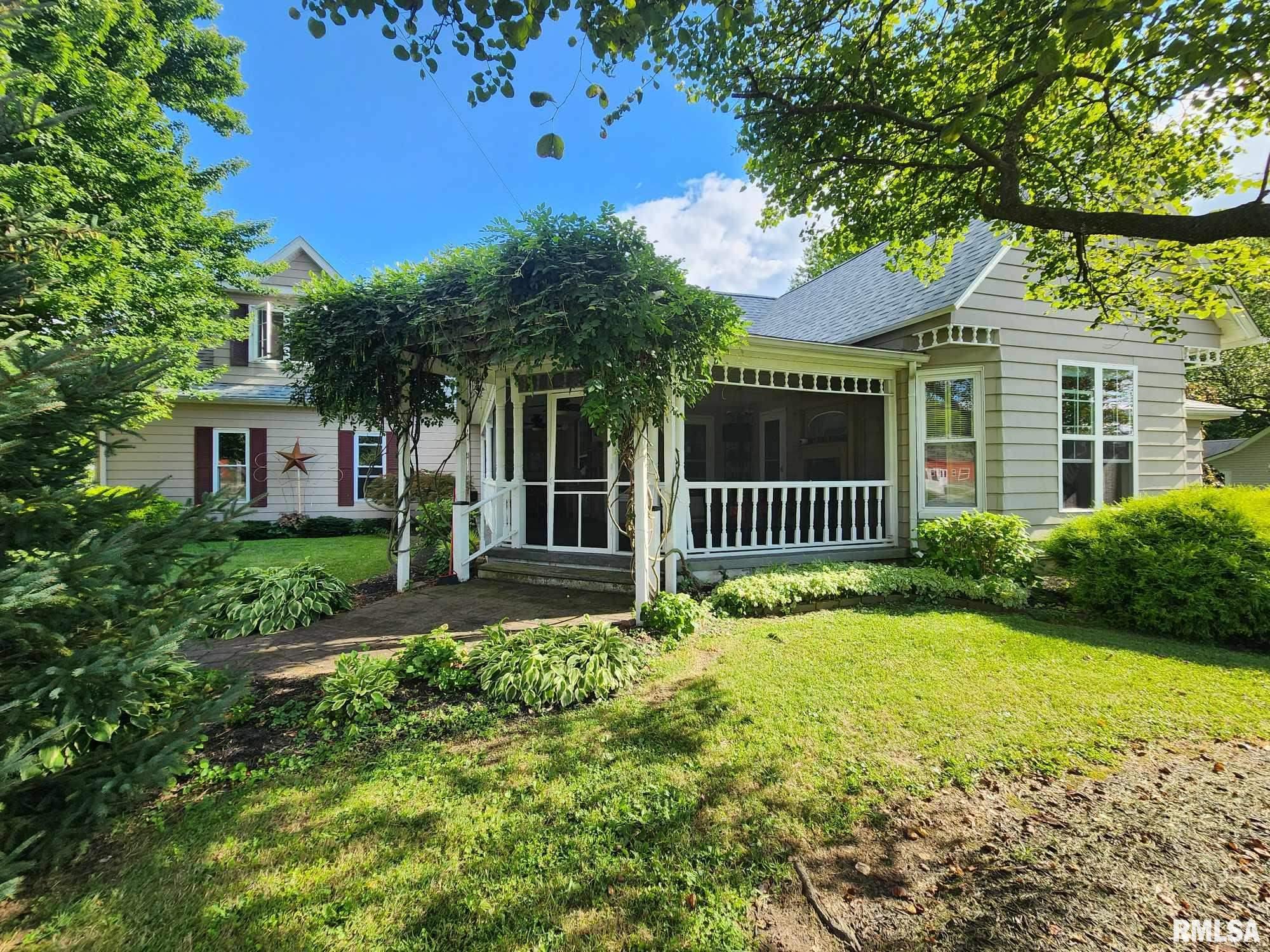 32 East Main Street Ewing, IL 62836 - Photo 1 of 63 Gallery Image 1