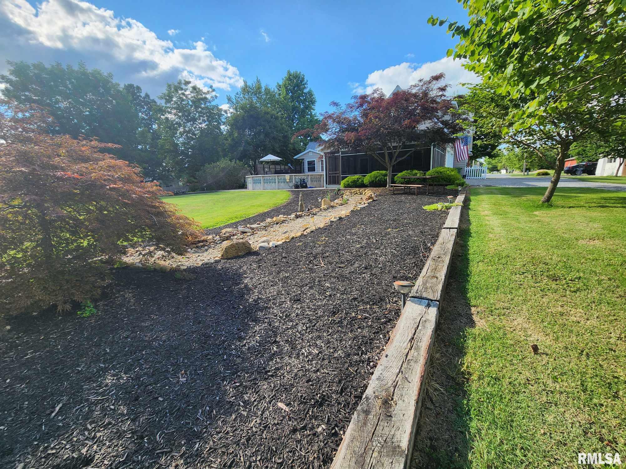 32 East Main Street Ewing, IL 62836 - Photo 11 of 63 Gallery Image 11