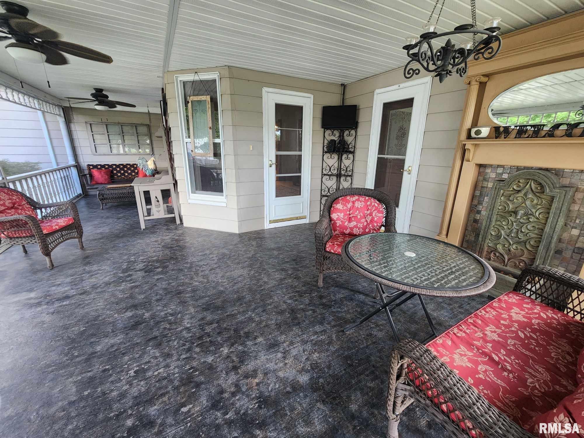 32 East Main Street Ewing, IL 62836 - Photo 13 of 63 Gallery Image 13
