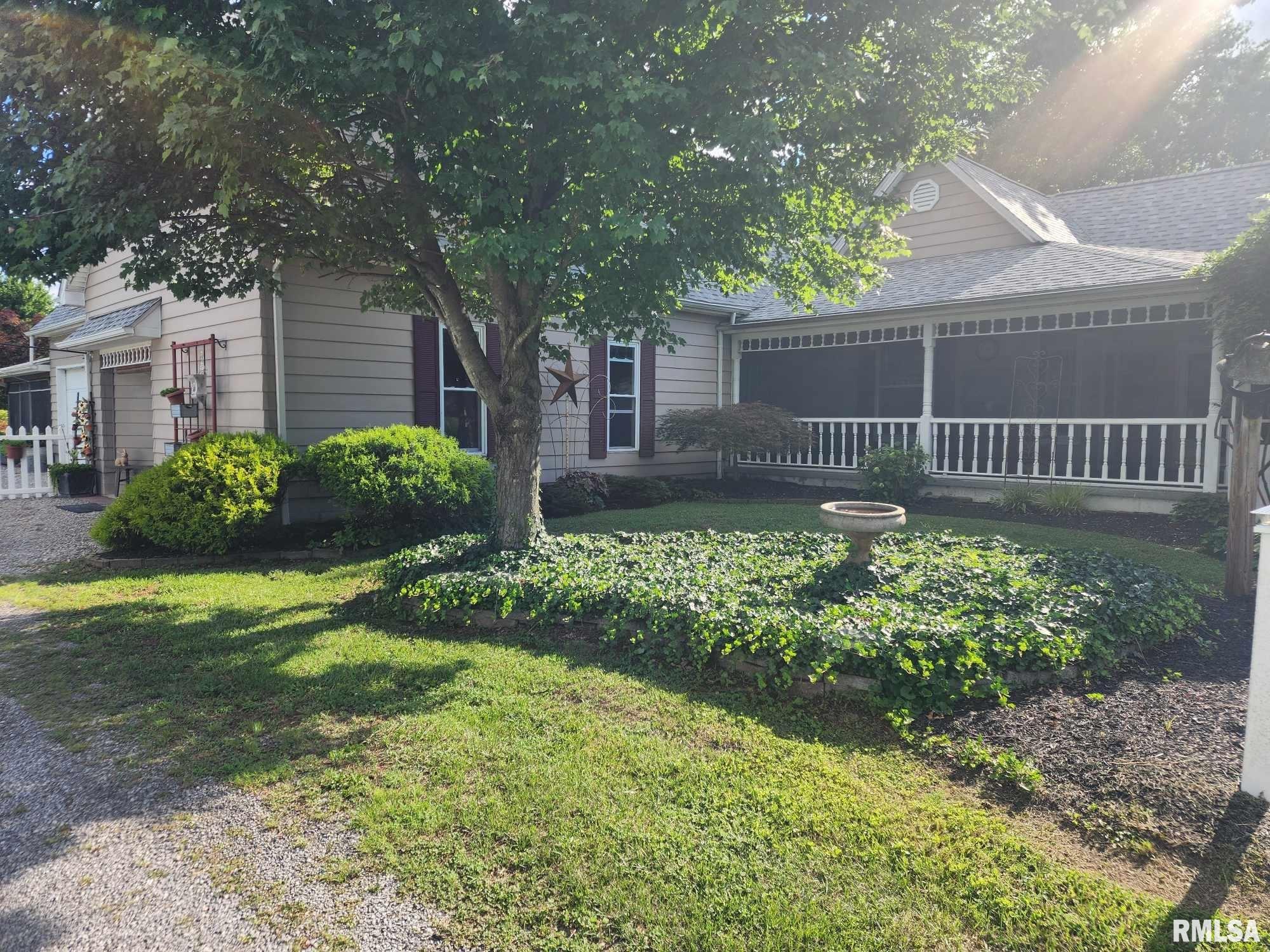 32 East Main Street Ewing, IL 62836 - Photo 2 of 63 Gallery Image 2