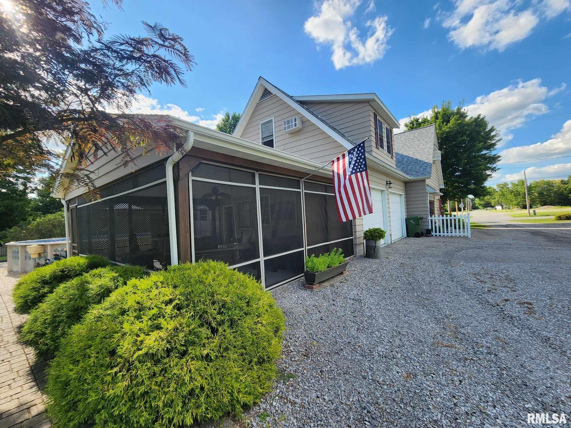 32 East Main Street Ewing, IL 62836 - Photo 9 of 63 Gallery Image 9