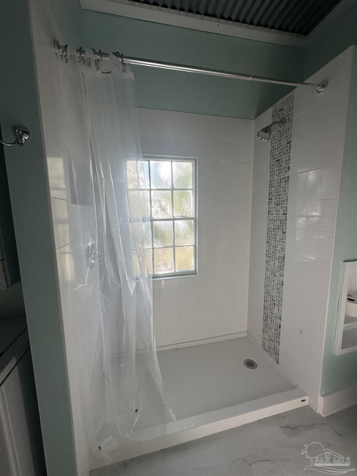 310 E Lane Pensacola, FL 32501 - Photo 7 of 13