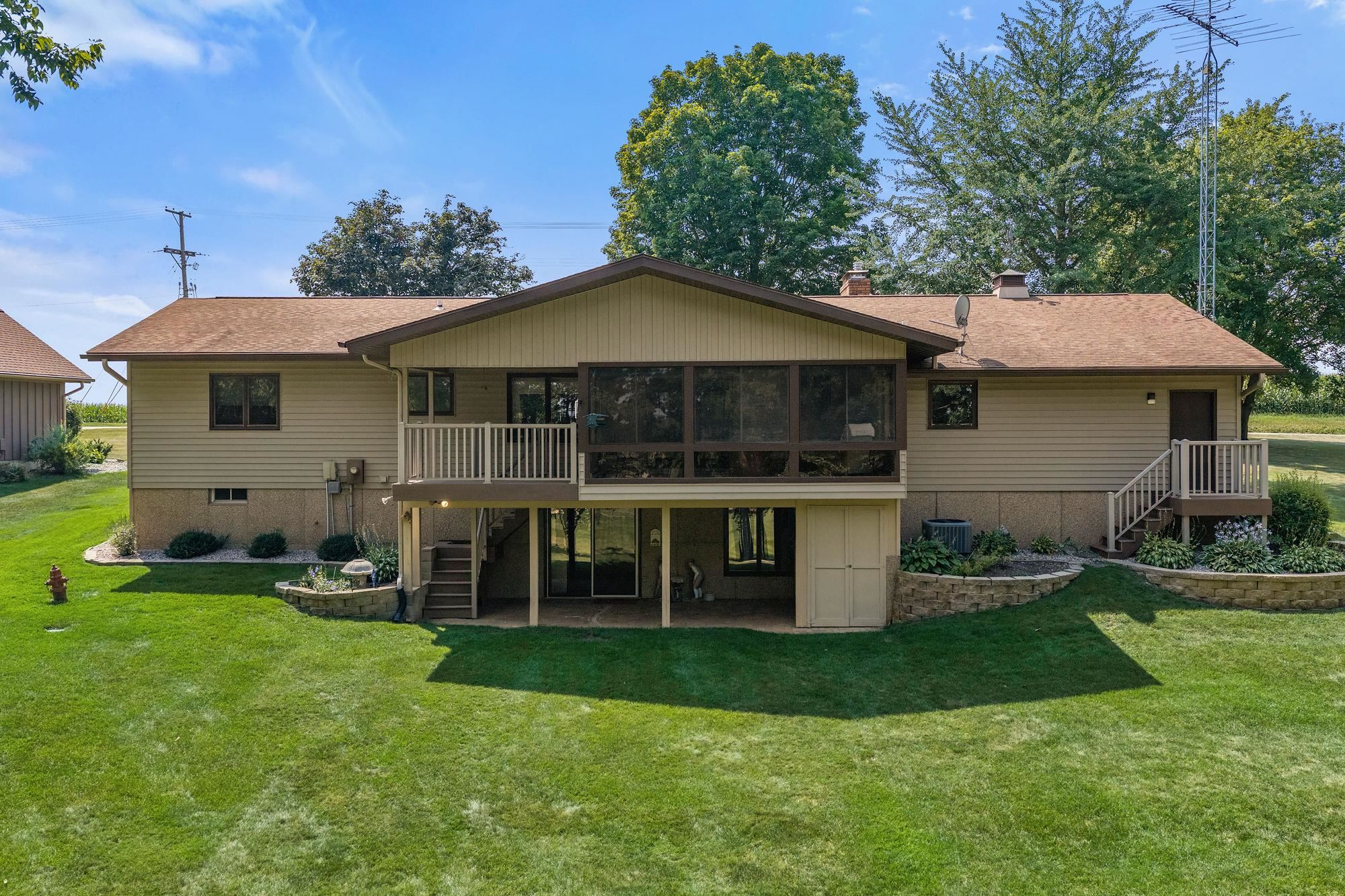 S2970 North Golf Course Road Reedsburg, WI 53959 - Photo 5 of 64 Gallery Image 5