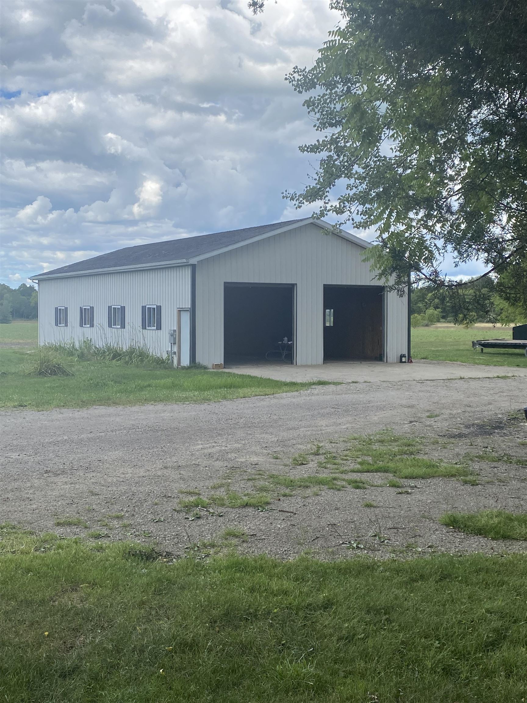 14999 Sharon Road Chesaning, MI 48616 - Photo 3 of 17