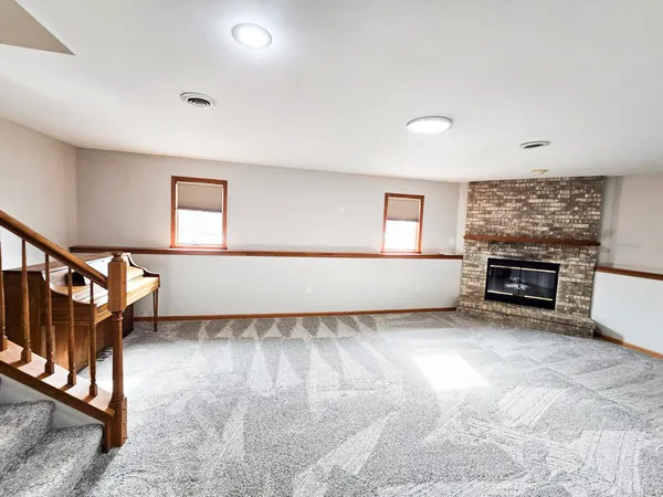 $369,900 | 5927 Linden Road, Rockford, IL 61109