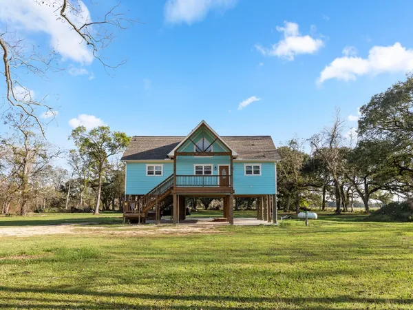 $439,900 | 10270 County Road 112, Van Vleck, TX 77482