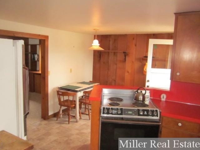 3175 Podunk Lake Road Hastings, MI 49058 - Photo 5 of 17 IMG_4239