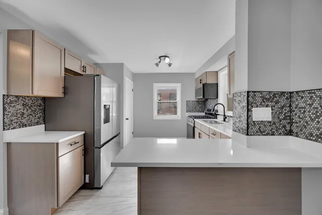 $279,900 | 10626 South Lowe Avenue, Chicago, IL 60628