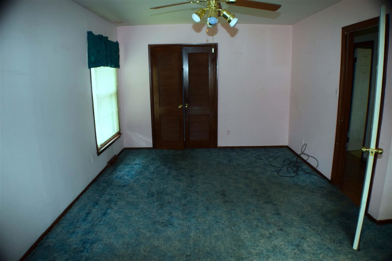 524 East Millbrook Road Raleigh, NC 27609 - Photo 9 of 14 Photo 9