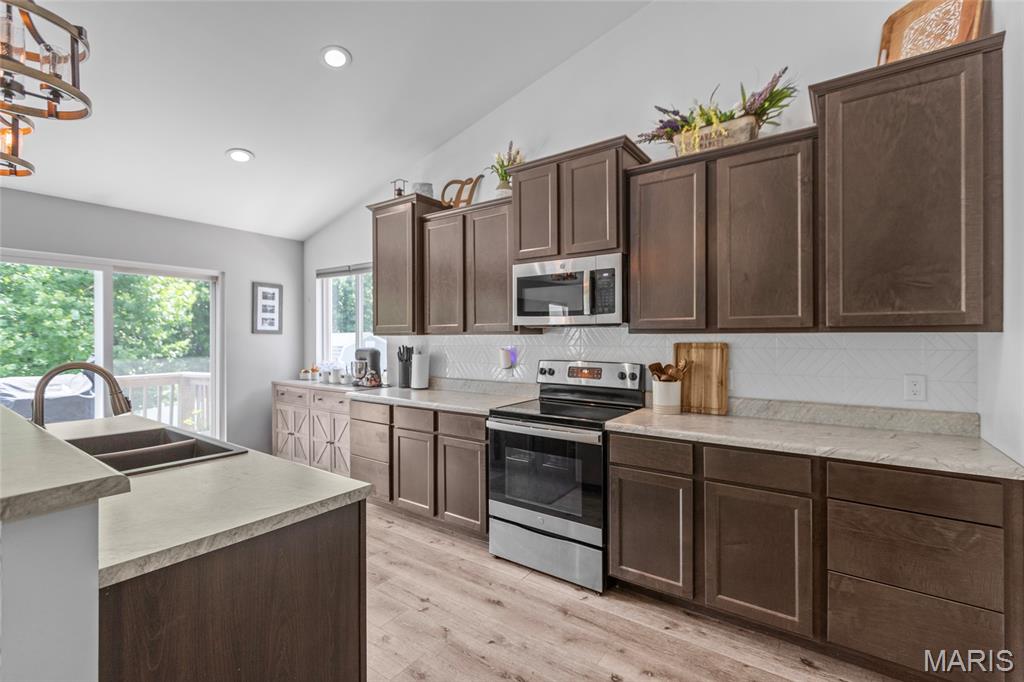 1927 Rolling Stone Boulevard Pevely, MO 63070 - Photo 29 of 34