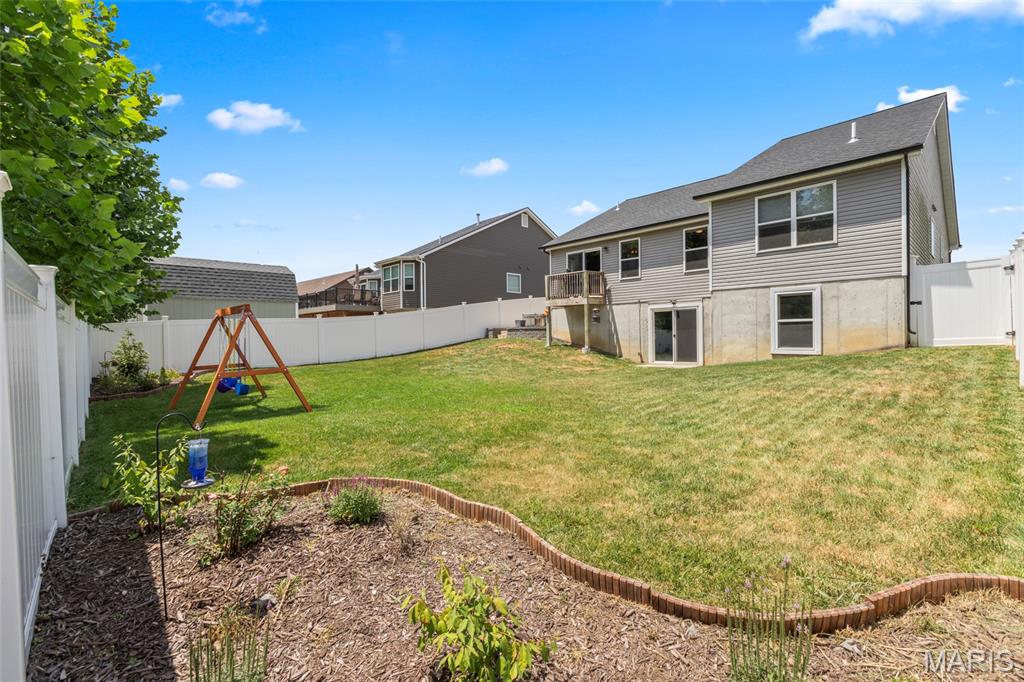 1927 Rolling Stone Boulevard Pevely, MO 63070 - Photo 8 of 34