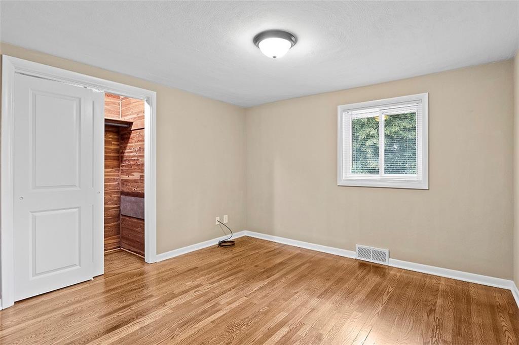 1015 Thorn Run Road Coraopolis, PA 15108 - Photo 14 of 25 Gallery Image 14