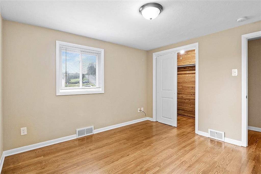 1015 Thorn Run Road Coraopolis, PA 15108 - Photo 17 of 25 Gallery Image 17