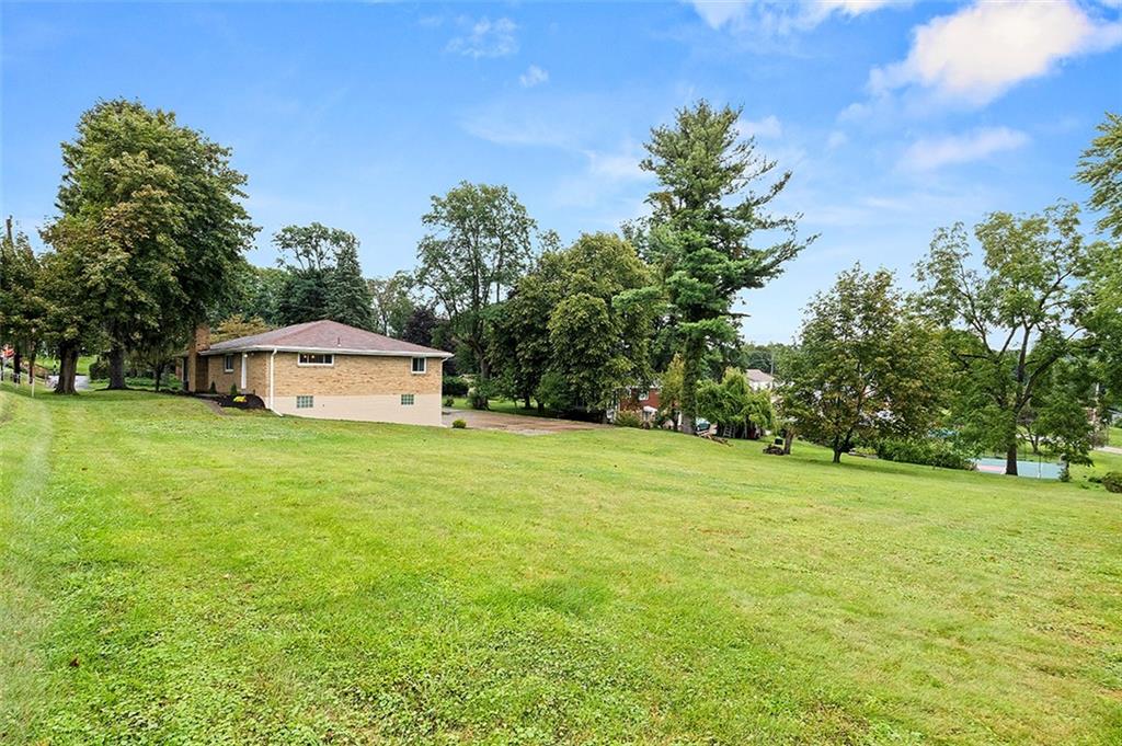 1015 Thorn Run Road Coraopolis, PA 15108 - Photo 24 of 25 Gallery Image 24