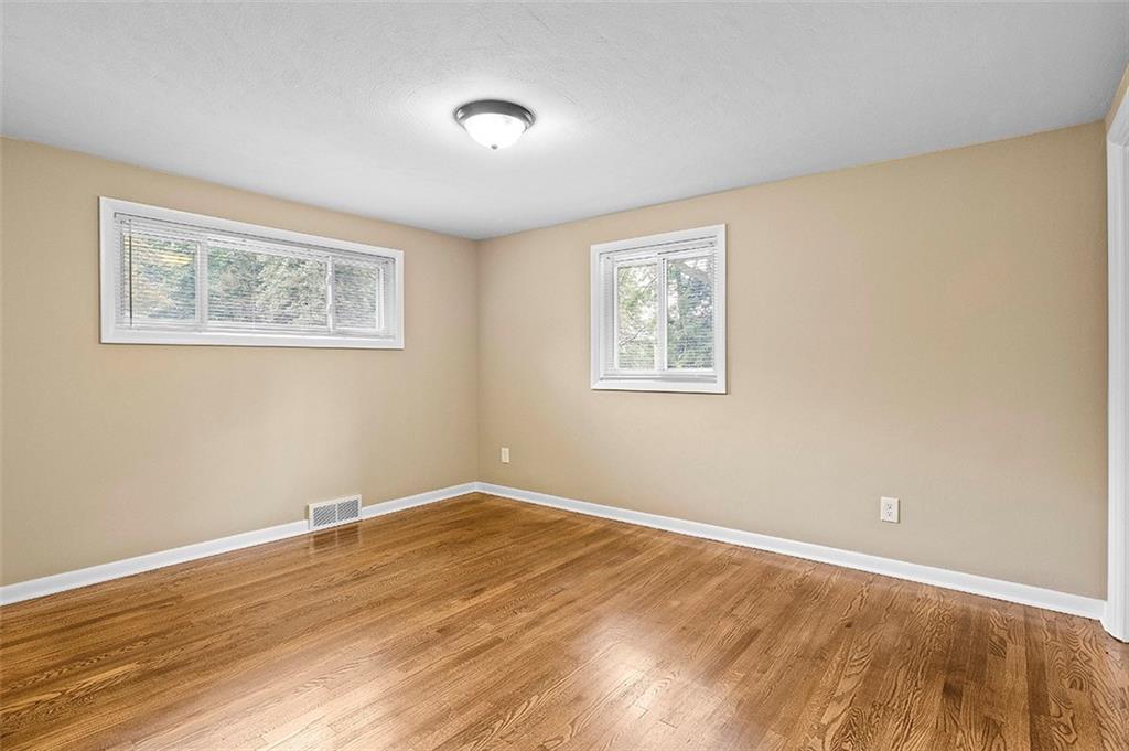 1015 Thorn Run Road Coraopolis, PA 15108 - Photo 10 of 25 Gallery Image 10