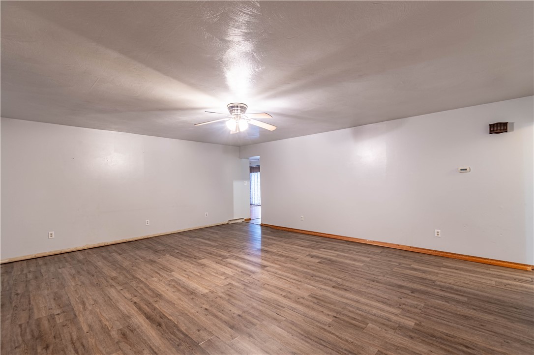 6178 Public Road Macon, IL 62544 - Photo 5 of 26