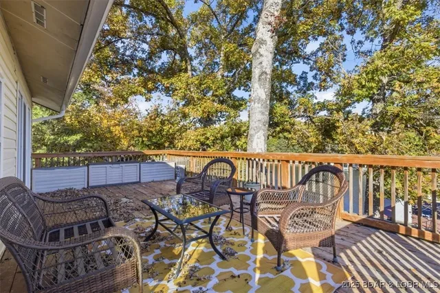 $499,000 | 376 Wundervue Circle, Climax Springs, MO 65324