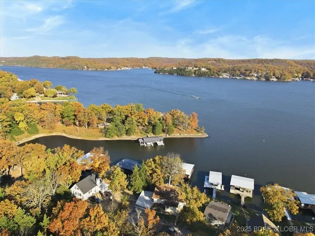 $499,000 | 376 Wundervue Circle, Climax Springs, MO 65324