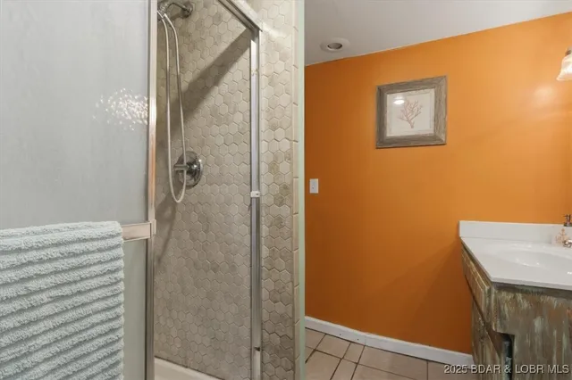 $499,000 | 376 Wundervue Circle, Climax Springs, MO 65324