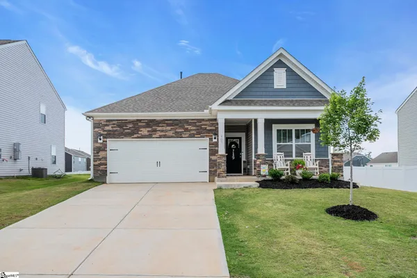 $328,000 | 407 Strayhorn Street, Piedmont, SC 29673