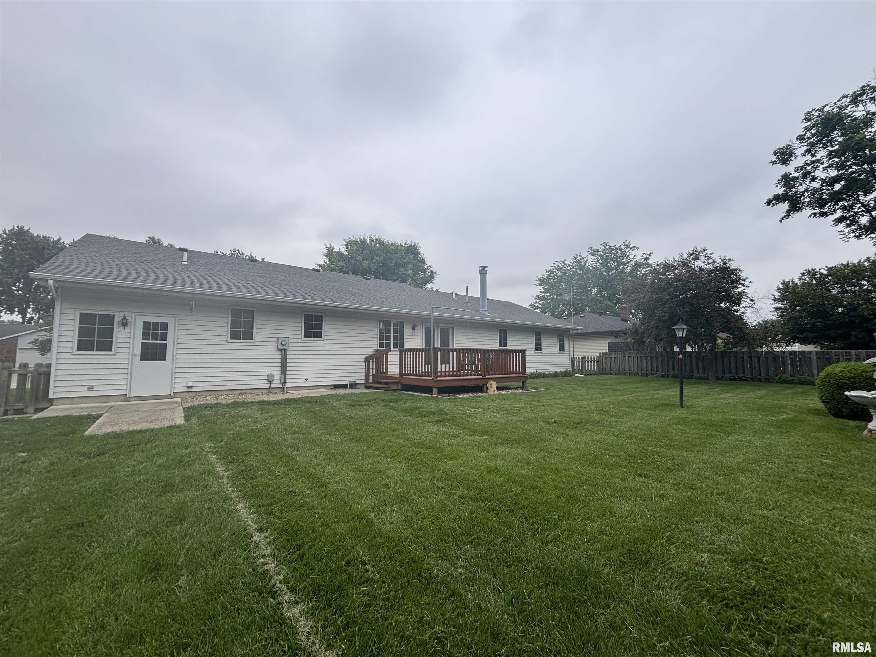2524 Winfield Drive Springfield, IL 62704 - Photo 30 of 32