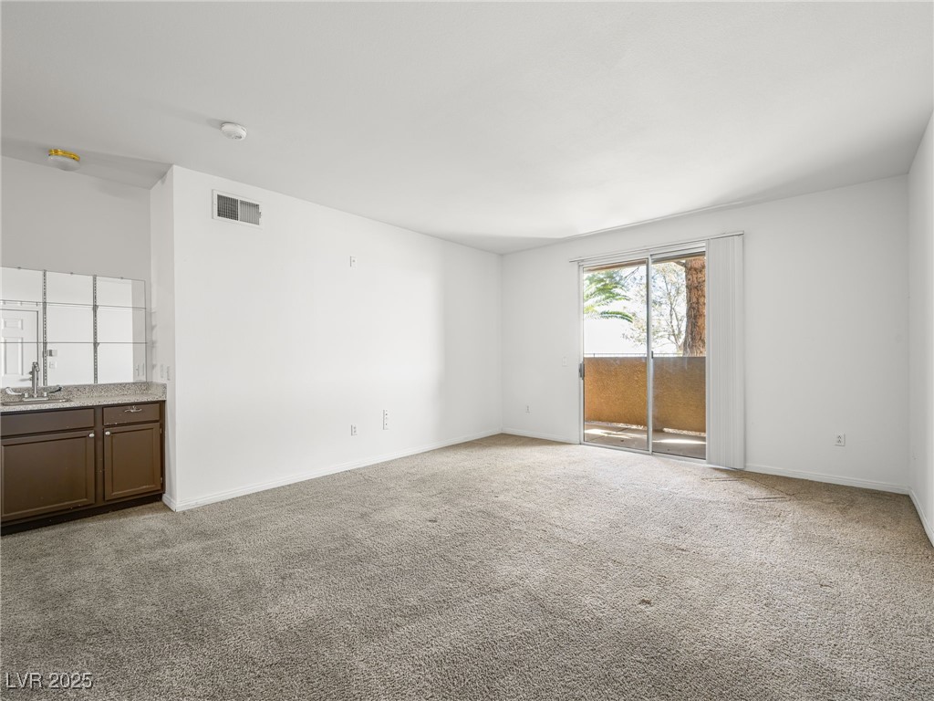 231 West Horizon Ridge Parkway, Unit 212 Henderson, NV 89012 - Photo 6 of 30