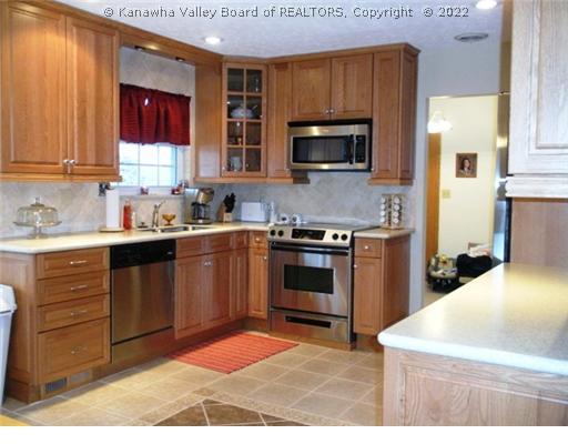 113 Lee Street Ripley, WV 25271 - Photo 4 of 8 Kitchen.