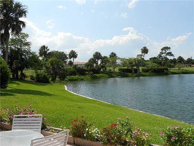 5755 Southeast Miles Grant Road, Unit 32 Stuart, FL 34997 - Photo 21 of 24 Gallery Image 21
