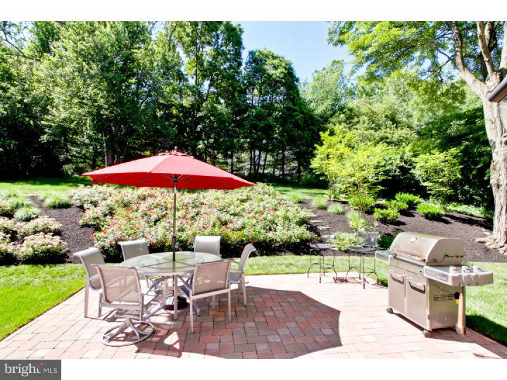 240 Country Gate Road Wayne, PA 19087 - Photo 16 of 24 Patio