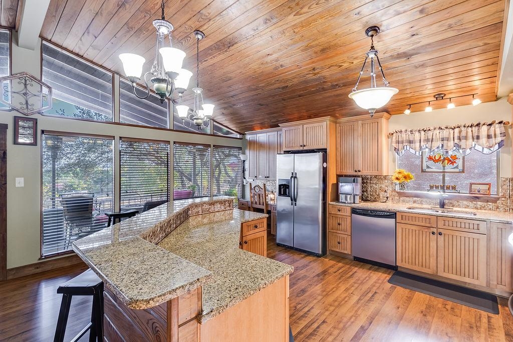 104 Rio Vista Road Burnet, TX 78611 - Photo 19 of 30 a kitchen with lots of counter top space