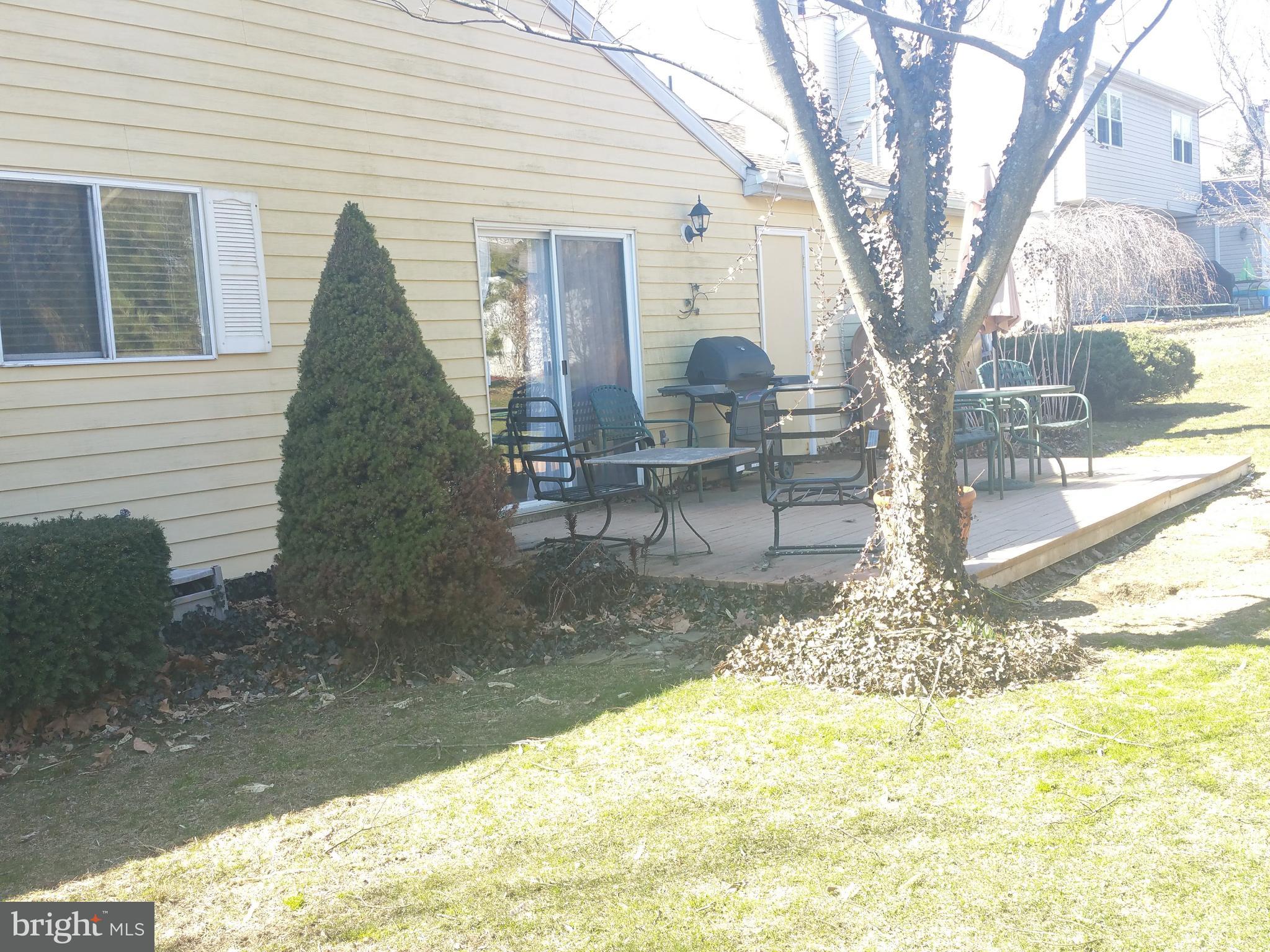 219 Lopax Road Harrisburg, PA 17112 - Photo 3 of 22 Gallery Image 3