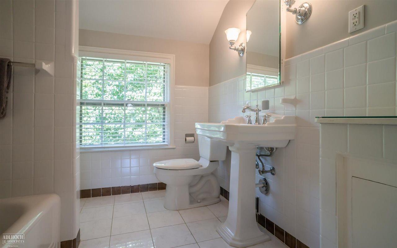 1134 Yorkshire Road Grosse Pointe Park, MI 48230 - Photo 24 of 30