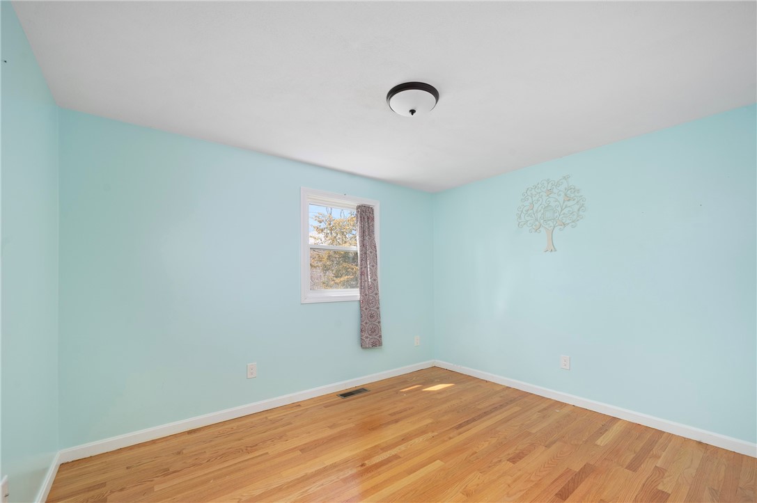 352 Sawmill Road Glocester, RI 02857 - Photo 14 of 21