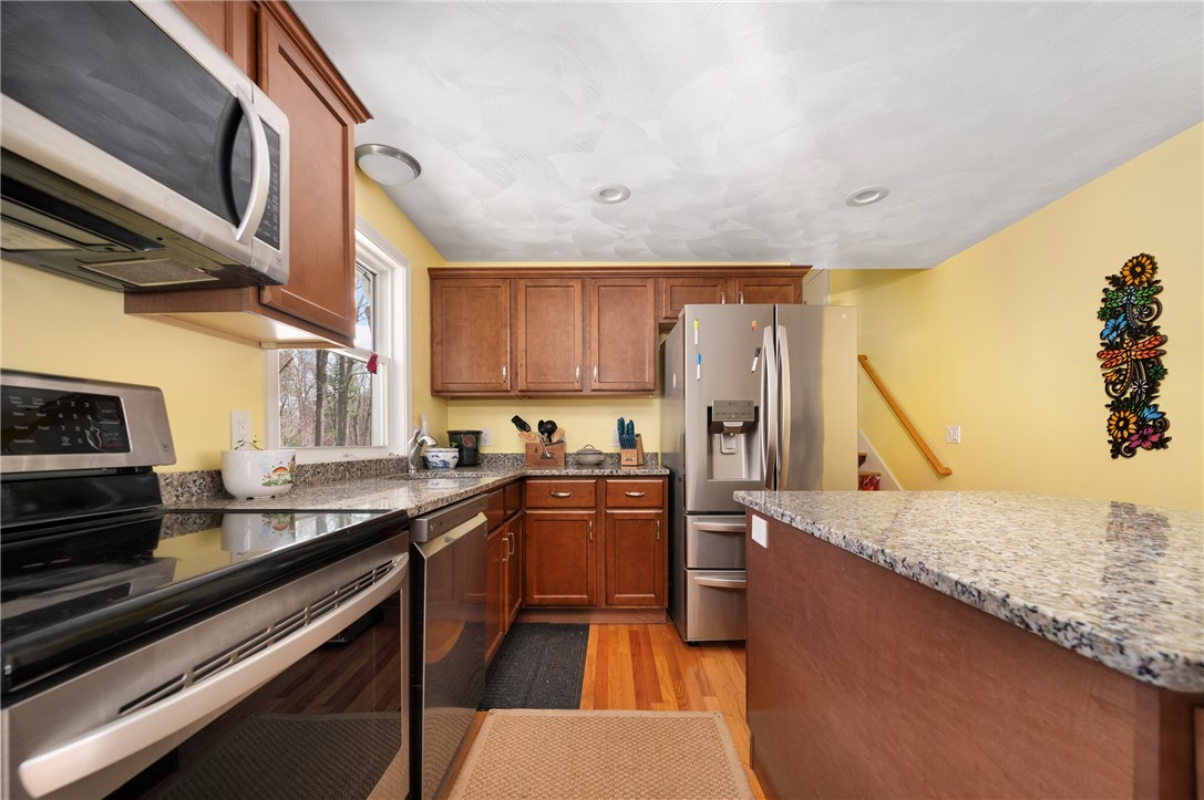 352 Sawmill Road Glocester, RI 02857 - Photo 6 of 21