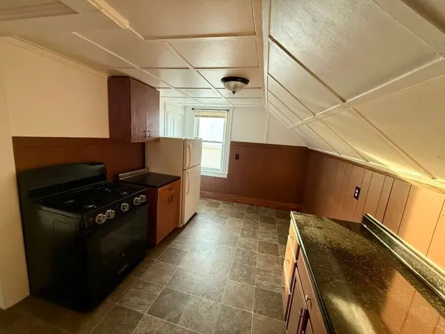 $1,700 | 38 Mt Pleasant Street, Unit 3, North Brookfield, MA 01535