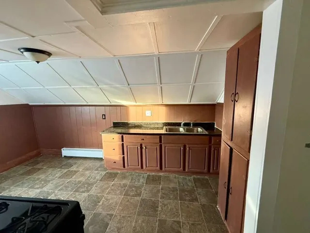 $1,700 | 38 Mt Pleasant Street, Unit 3, North Brookfield, MA 01535