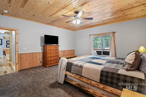 $1,100,000 | 28 Elk Run Drive, Garden Valley, ID 83622