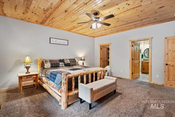 $1,100,000 | 28 Elk Run Drive, Garden Valley, ID 83622