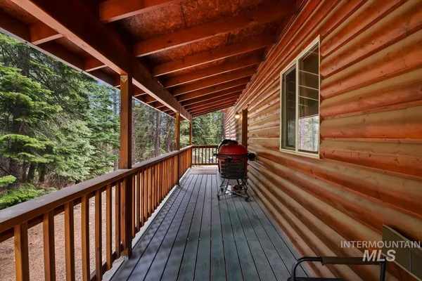 $1,100,000 | 28 Elk Run Drive, Garden Valley, ID 83622